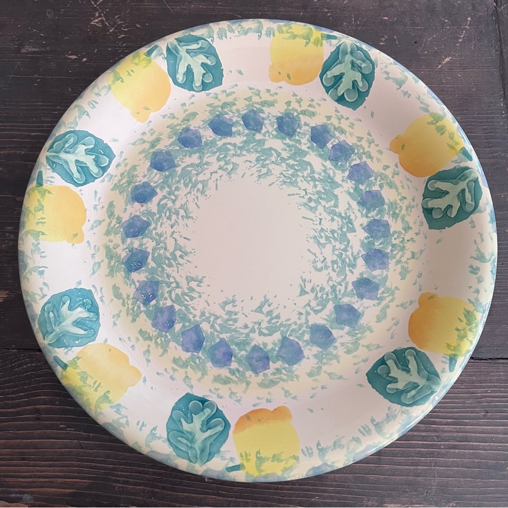 Crate&Barrel Italy Hand Painted Lemon Print Ceramic 10” Dinner Plate